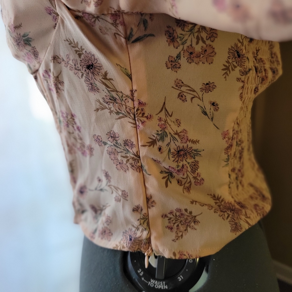 Astr Floral Corset Blouse with Ruffle in Pink Purple New With Tags Size Large - Picture 8 of 10